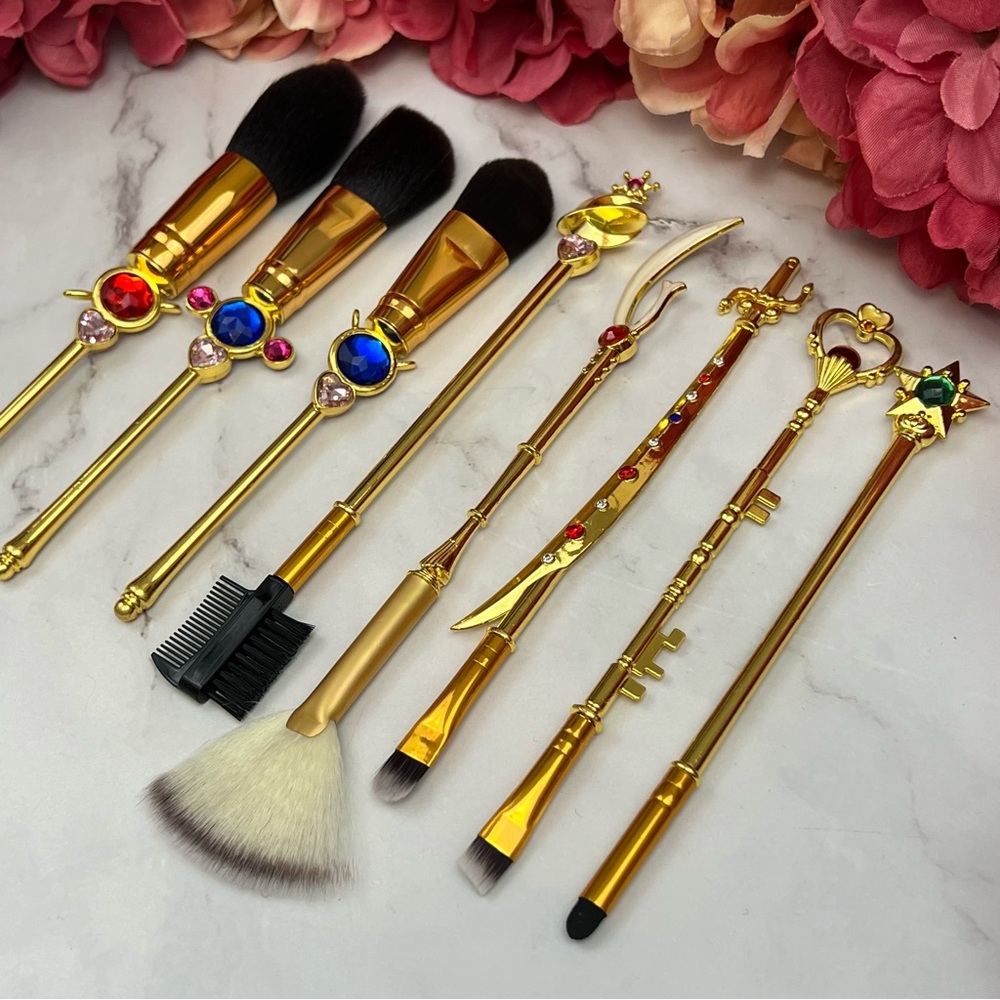 8 Piece Sailor Moon Anime Gold Makeup Brush Set - Picture 12 of 17